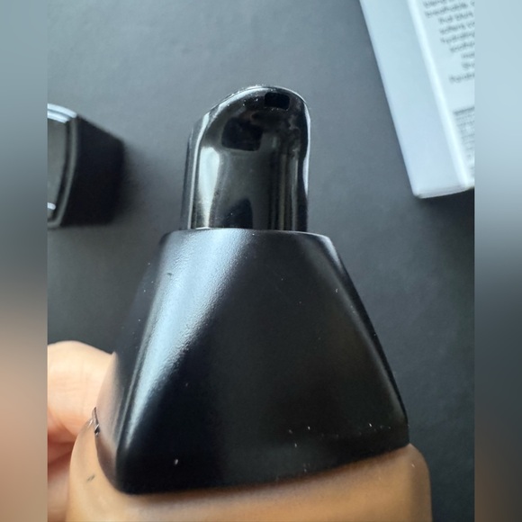 Laura Geller Filter First Luminous Foundation 30ml - Pecan - Picture 10 of 10